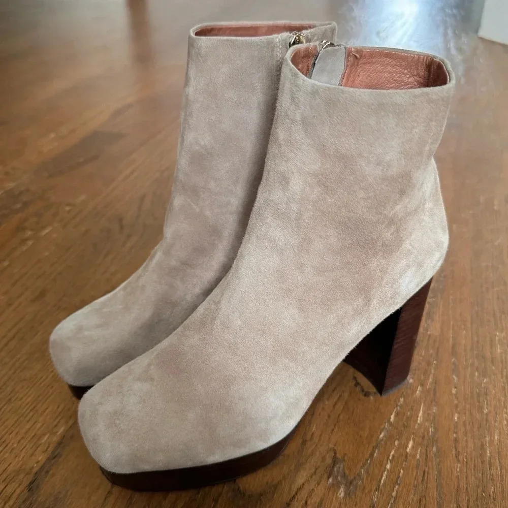 Shellys London Hammersmith Beige Suede Platform Ankle Boots Women’s size 8.5